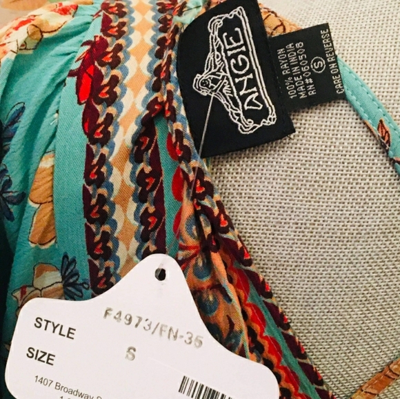 Angie Dress - Picture 4 of 4